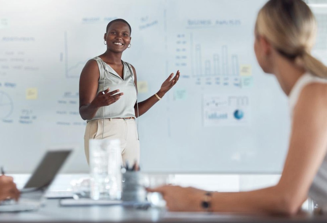 Sparks at Bank - Women in economics - What data from top universities reveal about gender equity - FR